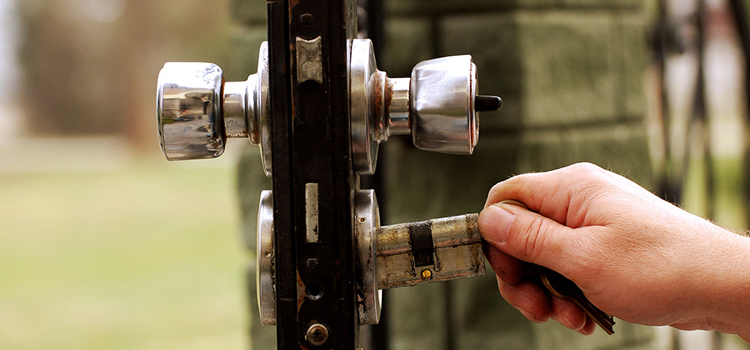 front door latch repair West Rancho Dominguez