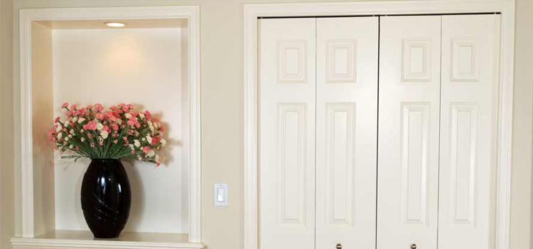 residential closet door repair in West Rancho Dominguez